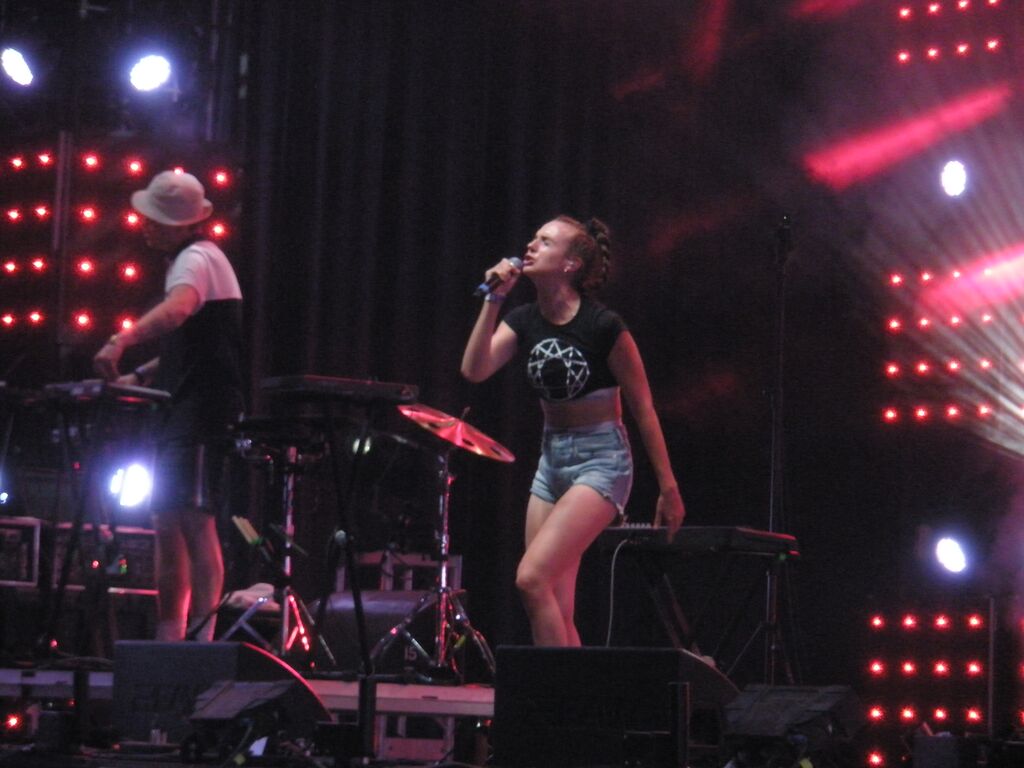 MØ