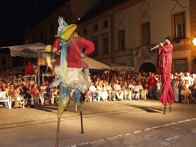 2003.