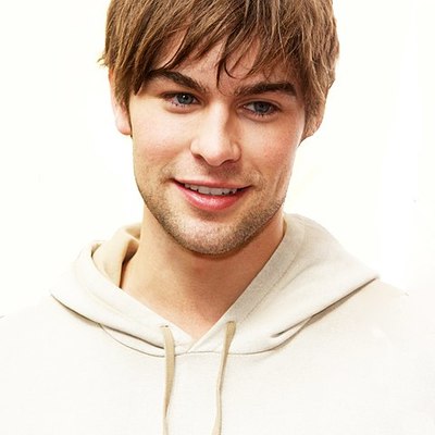 https://en.wikipedia.org/wiki/Chace_Crawford#/media/File:Chace_Crawford_2.jpg