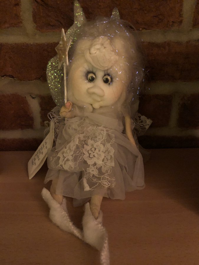 Glitter lutka