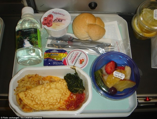 Hrana u avionu 10 Hrana u avionu 10