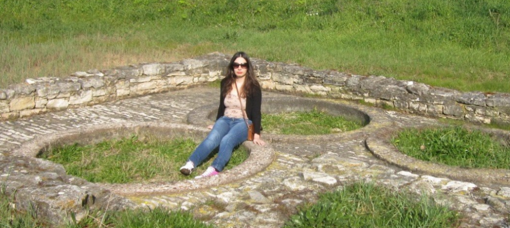 Valentina na ostacima figline u antičkom Loronu, Istra Valentina na ostacima figline u antičkom Loronu, Istra