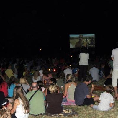 KINO POD ZVJEZDAMA