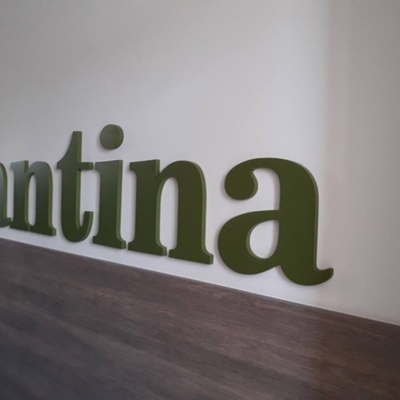 Kantina FFOS, natpis