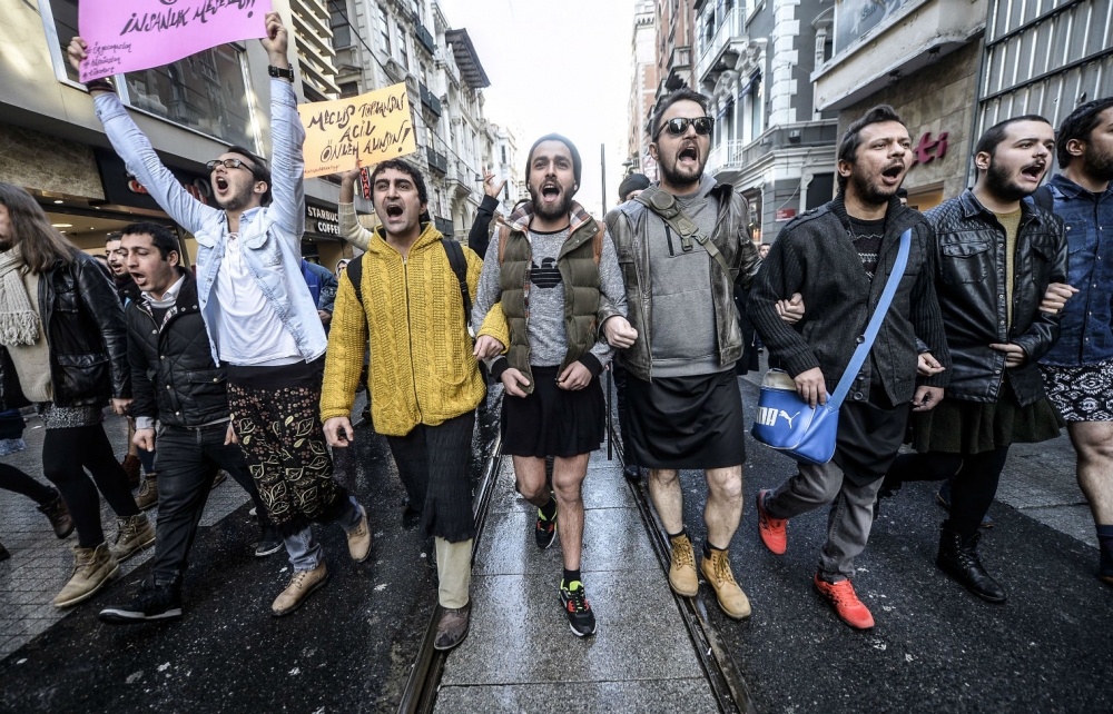 Protest - Turci u suknjama Protest -Turci u suknjama