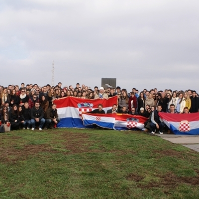 Studenti na Ovčari 3
