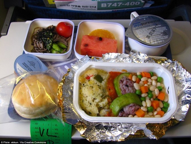 Hrana u avionu 3 Hrana u avionu 3
